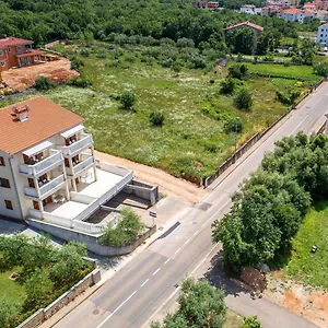 apartments-villa-rina.primorje-gorskikotar.com/
